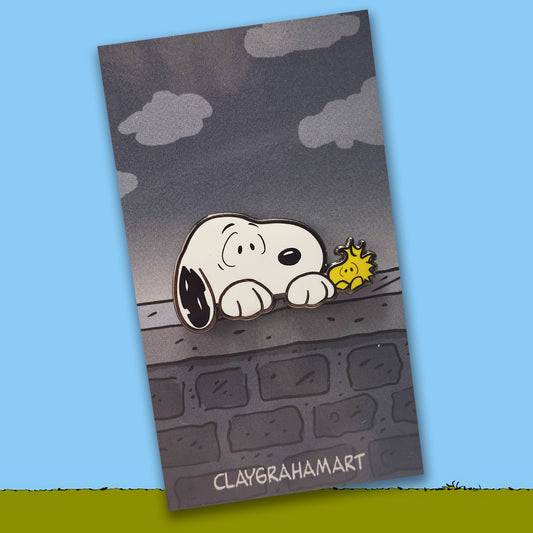 Beagle Peeker 1.5" hard enamel pin